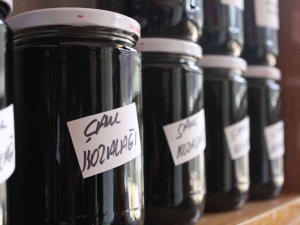 Kozalak Pekmezine Kış Aylarında Da Yoğun Talep