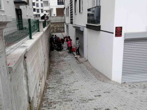 Bolu’da Apartmanın 3. Katından Düşen Kadın Yaralandı