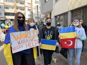 Eskişehir’deki Kırım Türkleri İle Ukrayna Vatandaşları Rusya’yı Kınadı