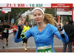 İstanbul Yarı Maratonu’nda İlk Kez Bayrak Yarışı Düzenlenecek