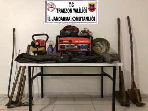 Kaçak Kazı Yaparken Suçüstü Yakalandılar