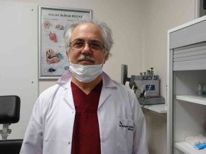 Op. Dr. Mahmut Haydar Ustaoğlu: "Covid Genizde Çoğalır, Aşağıya Doğru İnerek Hastalık Yapar”