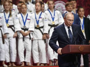 Uluslararası Judo Federasyonu, Vladimir Putin’in Onursal Başkanlığını Askıya Aldı