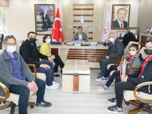 Manisalı Satranççılar Türkiye Şampiyonu Oldu