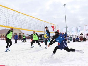 Kar Voleybolu Heyecanı Sona Erdi