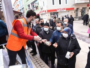 Altınordu’da Kandil Simidi İkramı