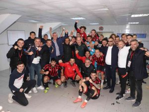 Başkan Daşkan Galibiyet Sonrası Takımla Buluştu