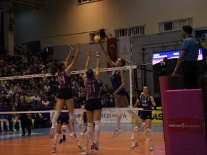 Sultanlar Ligi: Aydın Büyükşehir Belediyespor: 1 - Fenerbahçe Opet: 3