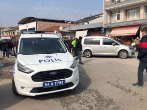 Hafif Ticari Aracın Çarptığı Yaşlı Adam Hastanede Hayatını Kaybetti