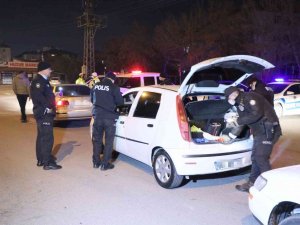 Aksaray’da Araç Ve Şahıslar Didik Didik Arandı