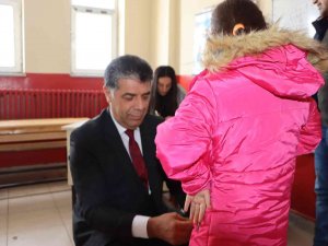 Vedaş’tan Öğrencilere ‘Her Mevsim Tebessüm’ Hediyesi