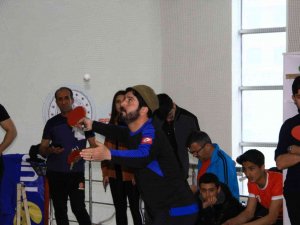 Hakkari’de ‘Veteranlar Masa Tenisi İ̇l Birinciliği Turnuvası’ Düzenlendi