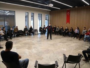 Motivasyon İçin Drama Eğitimi Aldılar