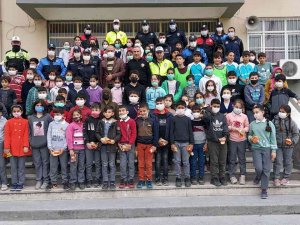 Mersin Polisi Öğrencilerle Buluştu