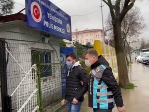 Pendik’te Makas Atarak Trafiği Tehlikeye Sokan Şüpheliye 2 Bin 678 Tl Ceza
