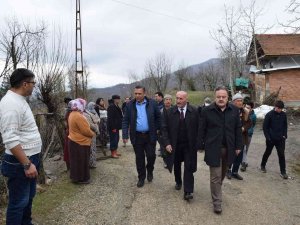 Ak Parti Teşkilatı Heyelan Bölgesinde İnceleme Yaptı