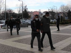 Bolu’da Uyuşturucuyla Yakalanan 3 Kişi Adliyeye Sevk Edildi