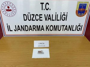 Durdurulan Otomobilden Uyuşturucu Hap Çıktı