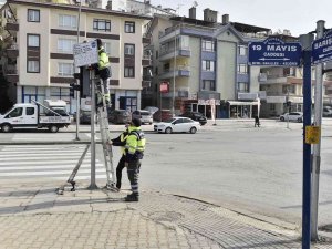 Abb Başkent Trafiğini Rahatlatan Akıllı Kavşakların Sayısını Artırıyor
