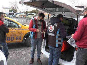 Kadıköy’de Emniyet Kemeri Takmayan Taksi Şoförleri Cezadan Kaçamadı