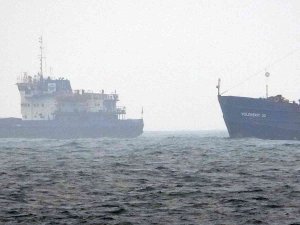 Fırtınadan Etkilenen Gemiler Sinop Limanına Sığındı