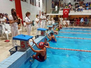 Adana’da Yüzme Milli Takım Seçme Yarışları Tamamlandı