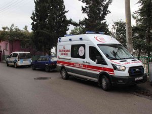 İ̇ki Gündür Haber Alınamıyordu, Evinde Ölü Bulundu