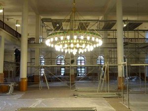 Kapısı Yakılan Tarihi Camide Tadilat Başlatıldı
