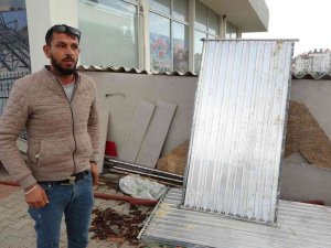 Hurdacı Kadınlar, İş Yerinin Önünden Güneş Paneli Çaldı