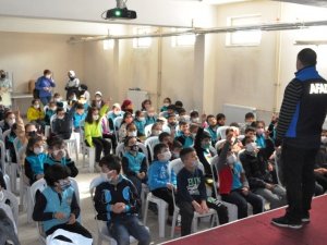 Kütahya’da İlkokul Öğretmen Ve Öğrencilerine Okul Afet Farkındalık Eğitimi