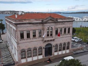 Ayvalık Belediyesi Tarihi Binada Hizmet Vermeye Başladı
