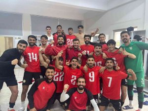 ’Ligde Tutunsun Yeter’ Hedefiyle Kurulan Takım Şampiyonluğa Koşuyor