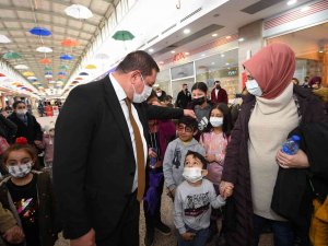 Kastamonu’da Aileler, ‘Malazgirt 1071’ Filmini Ücretsiz İzledi