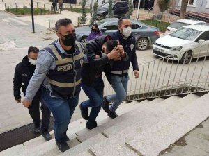 Besni’de İş Yerlerinden Hırsızlık Yapan Şahıs Yakalandı