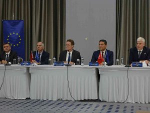 Avrupa Birliği Türkiye Delegasyonu Başkanı Büyükelçi Nikolaus Meyer-landrut: