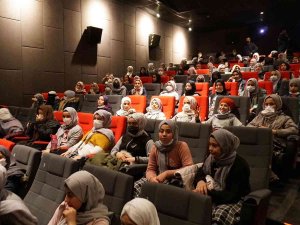 Haliliye’de Gençler 1071 Malazgirt Filmine Götürülüyor