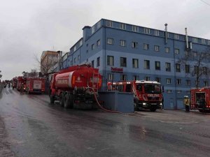 Hadımköy’de Fabrikada Korkutan Yangın