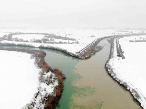 Karasu Nehri’ne Düşen Yağmur’u Arama Çalışmalarına Ara Verildi