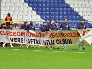 Spor Toto Süper Lig: Kasımpaşa: 0 - Fenerbahçe: 1 (Maç Devam Ediyor)