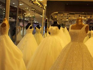 Çiftler Şimdiden Düğün Telaşına Kapıldı