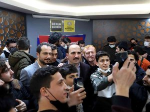 Başkan Altay Çalışan Gençlerle Buluştu