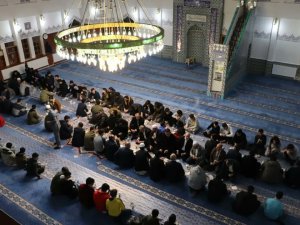 Pehlivan Öğrencilerle Camide Buluştu