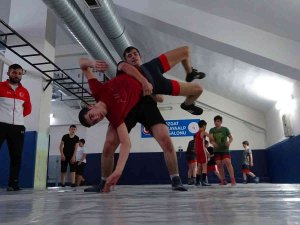 Güreşin Kalbi, Yozgat Belediyesi Bozok Spor Kulübü’nde Atıyor