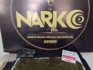 Otobüsle Uyuşturucu Kaçıran 2 Kişi Yakalandı