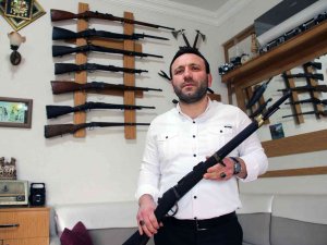 Berber Dükkanını Müzeye Çevirdi