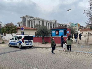 Okulun Kazan Dairesindeki Duman Panikletti