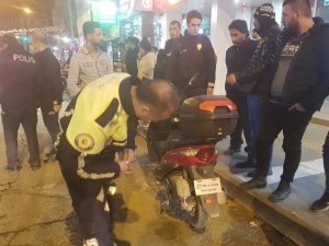 Otomobil İle Elektrikli Bisiklet Çarpıştı: 1 Yaralı