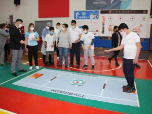Otistik Çocuklar Hemsball Öğrenecek