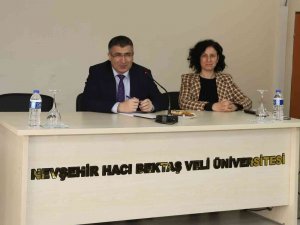 Rektör Aktekin, Sağlık Hizmetleri Myo Akademik Genel Kurul Toplantısına Katıldı