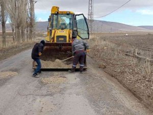 Bünyan’da Yol Bakım Çalışmaları Devam Ediyor